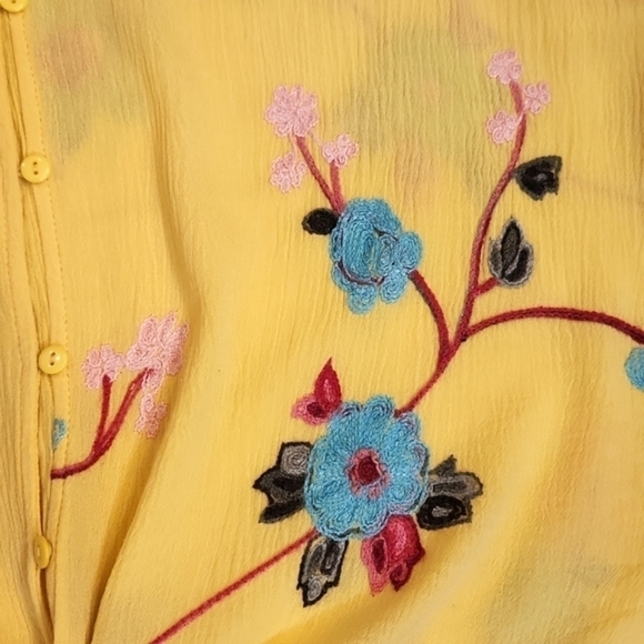 WOMENS LIV Los Angeles yellow floral boho embroidered tie button up top size M. - Picture 14 of 16